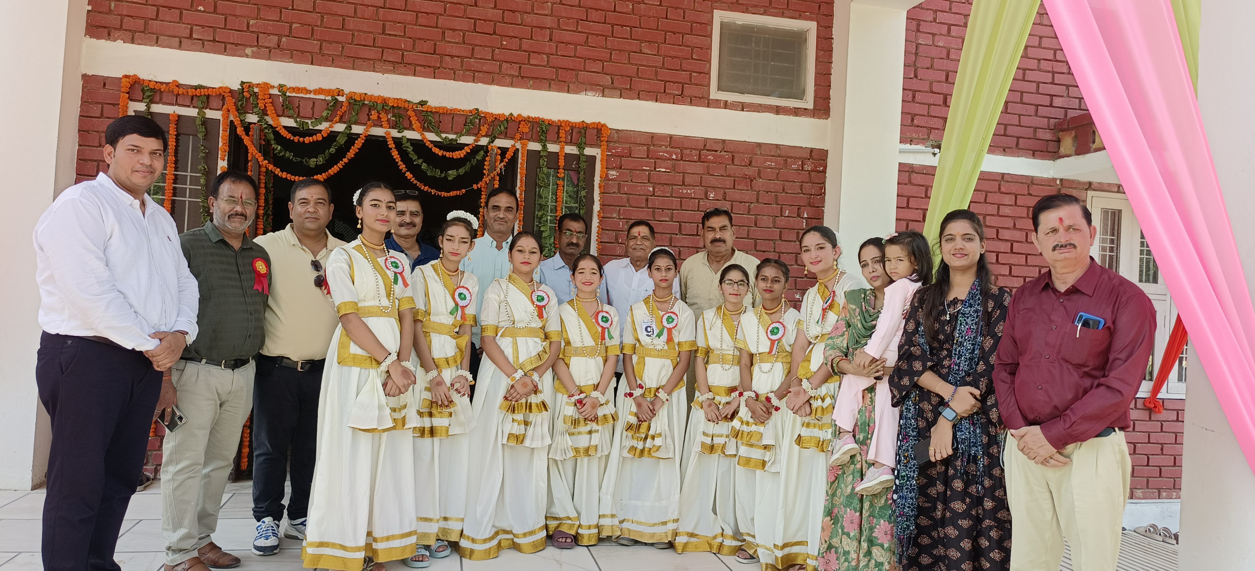 Free HTML5 Bootstrap Template by FreeHTML5.co